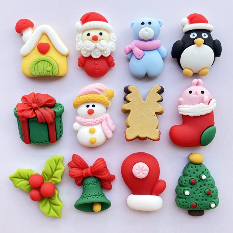 12 Stück Neue Niedliche Weihnachts-Serie Flacher Cabochon Scrapbooking Haarschleifen-Mittelteil Verzierungen DIY Zubehör F85
