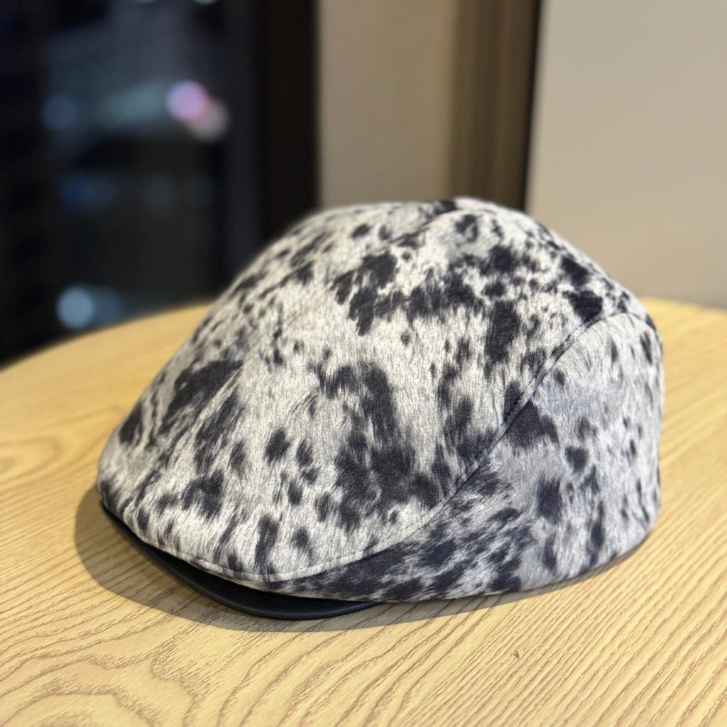 New Autumn and Winter Leopard Print Forward Hat for Girls Hot Girls Big Hat Peaked Hat Fashionable Temperament Brown Painter Hat