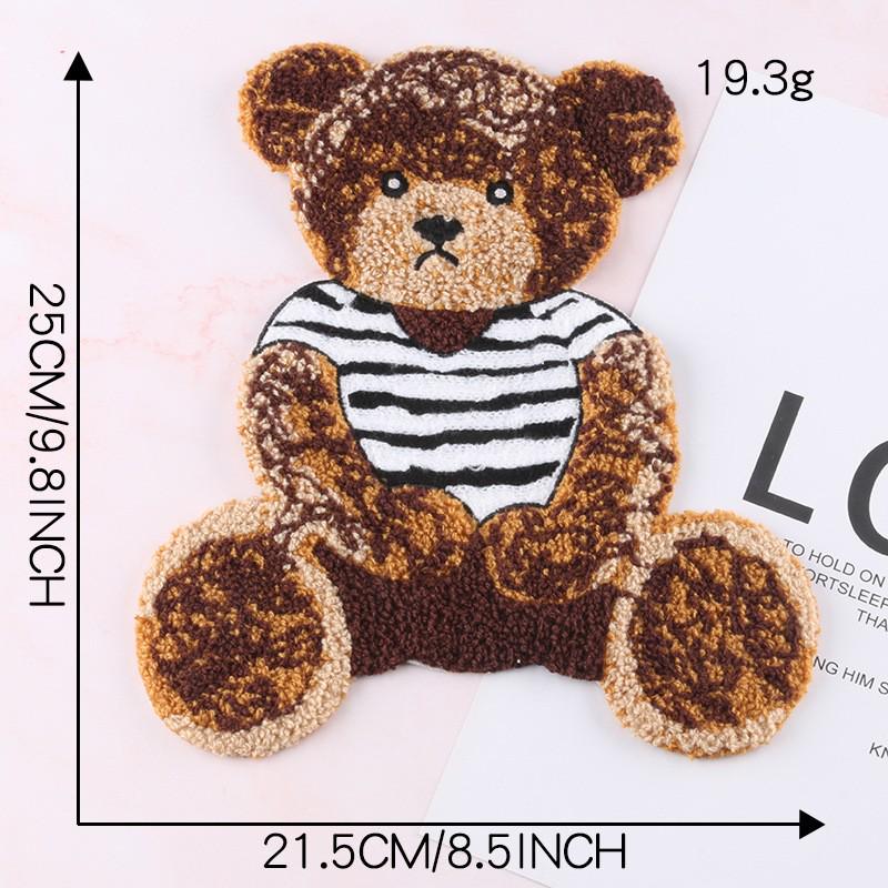 

Вышитая нашивка с изображением мультяшного животного из синели - аксессуар для одежды и аппликация на полотенце