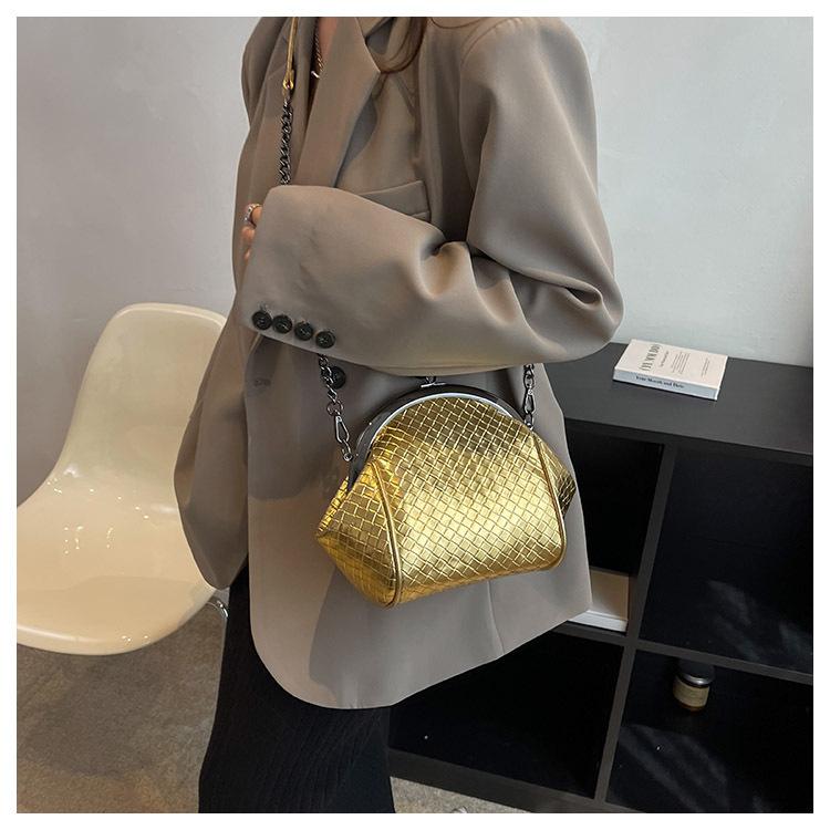 PU Leder Mode Clip Tasche für Frauen Neue Gewebte Kette Tasche Retro Textur Schulter Umhängetasche frauen Tasche Pendeln handtasche