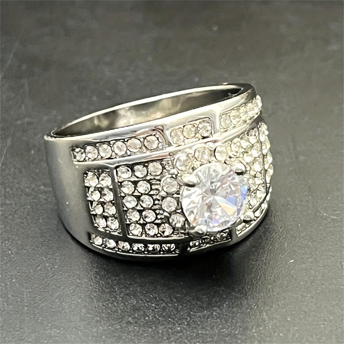 Потрясающее обручальное кольцо с микроциркониями в винтажном стиле на день святого — фото 6