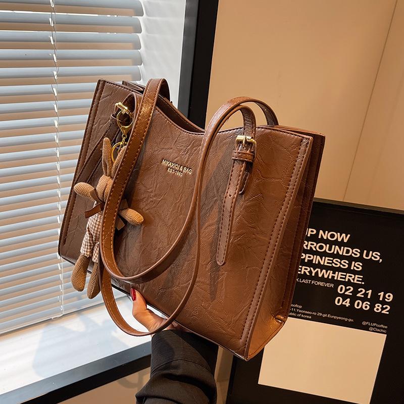 Taschen Damen neue trendige Taschen, Retro-Achseltaschen, lässige und modische tragbare große Taschen, schöne Einzel-Schulter-Tragetaschen.