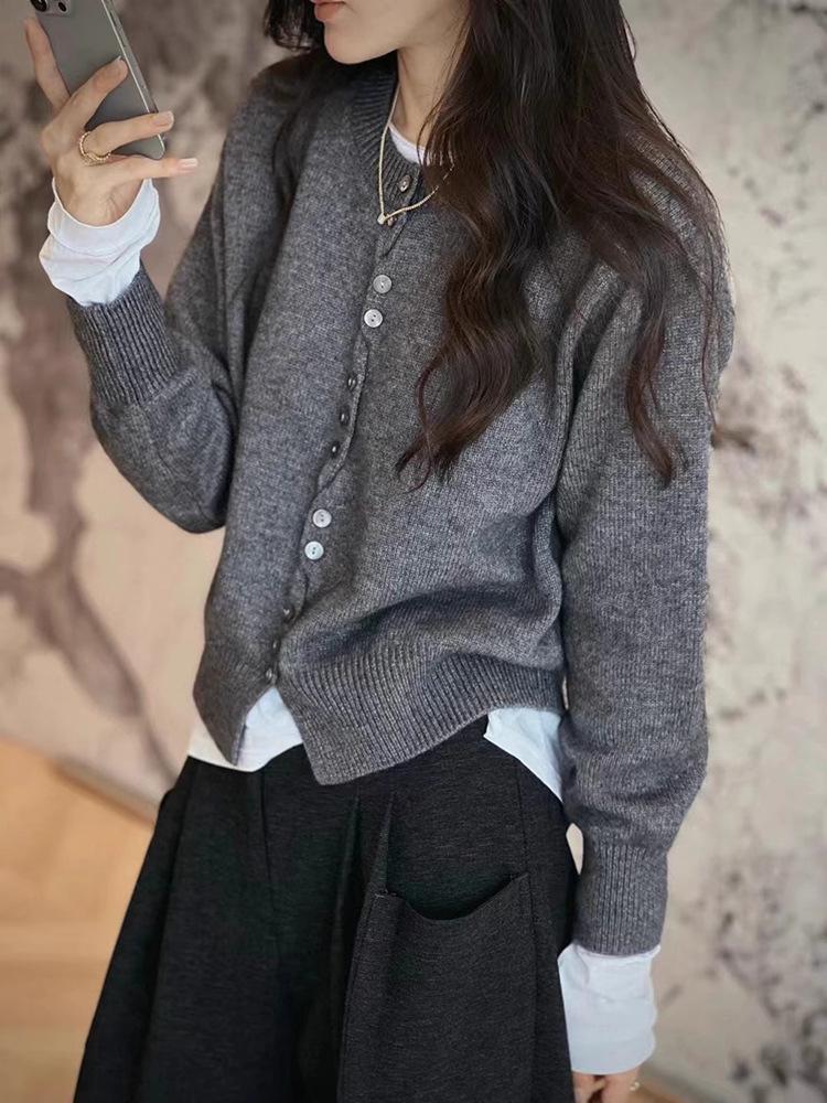 Women's Versatile Wool Knit Cardigan - Round Neck Single-Breasted Sweater