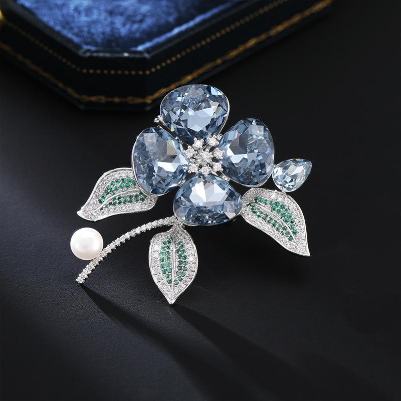 

Women s Light Luxury Design Elegant Inlaid Zircon Flower Brooch Fashionable And Versatile Niche Design Sense Brooch