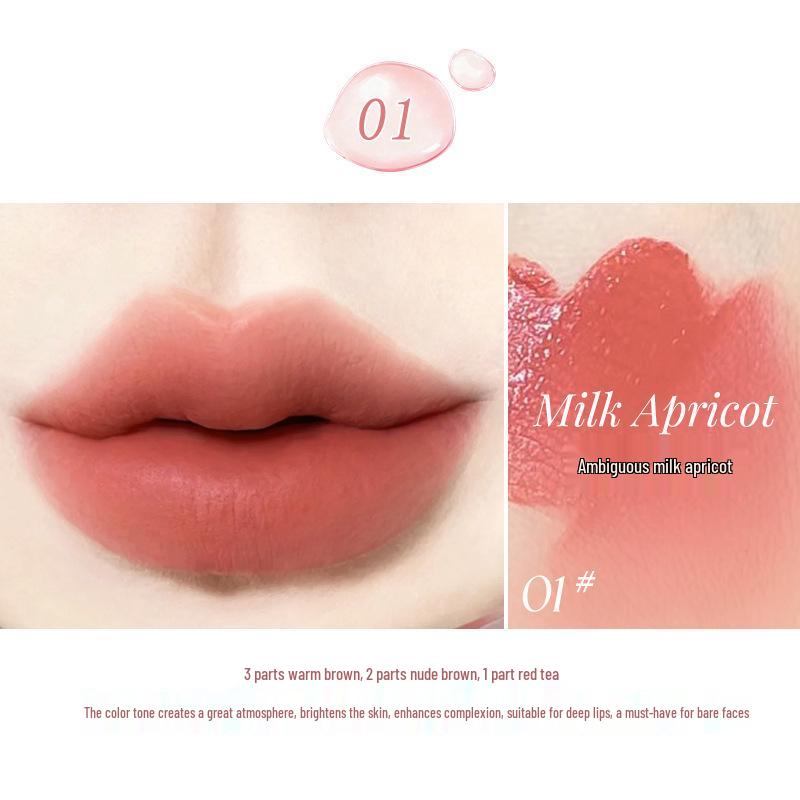 Novo Light Nude Water Mist Lip Glaze: Silky, smooth texture with natural, easy-to-apply color that brightens lips.