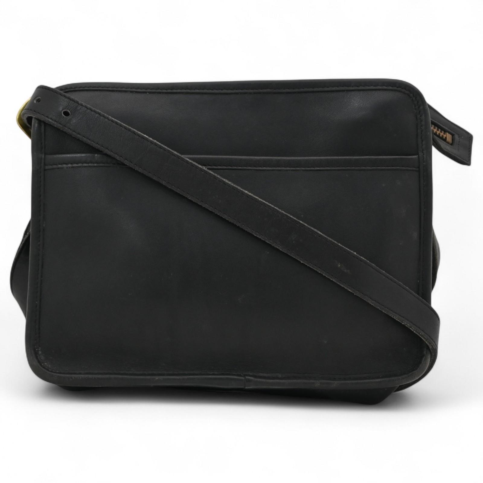 

Auth Coach shoulder bag leather x black co4507bz