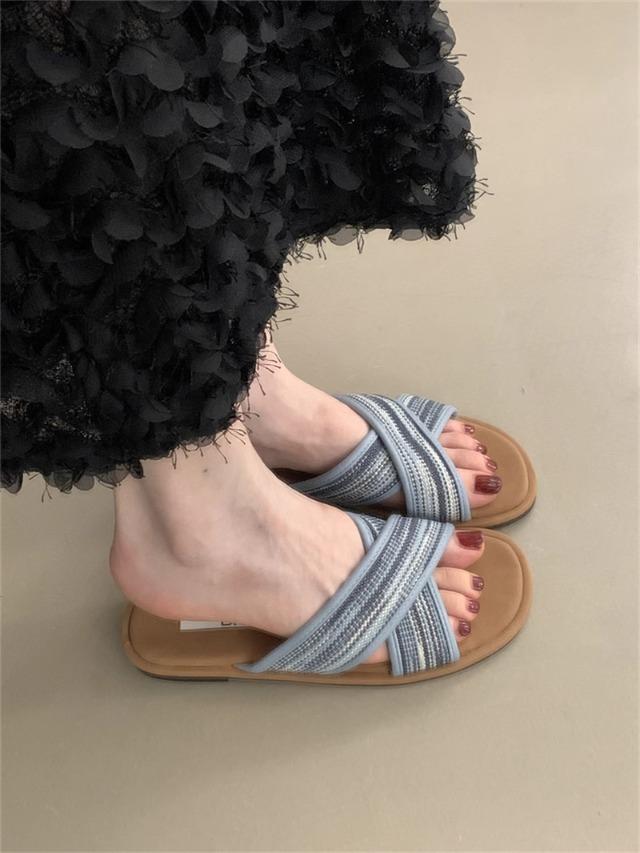 Bohemian Flat-bottomed Woven Cross-strapped Slippers for Women's Summer Wear 2025 New Design Niche Cool Slippers for Women