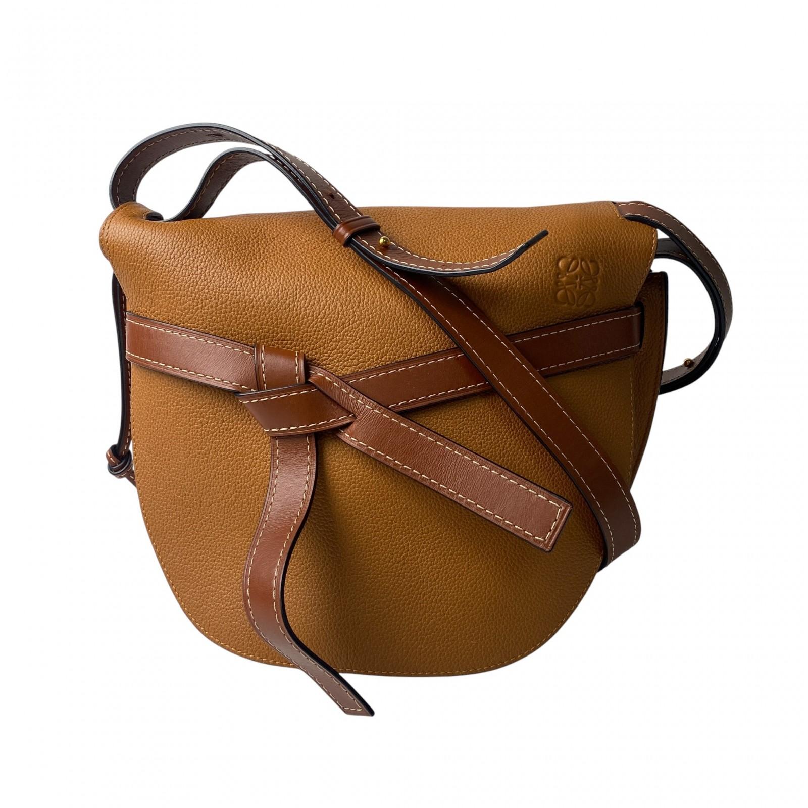 

Used LOEWEShoulder Bag Brown leather Women