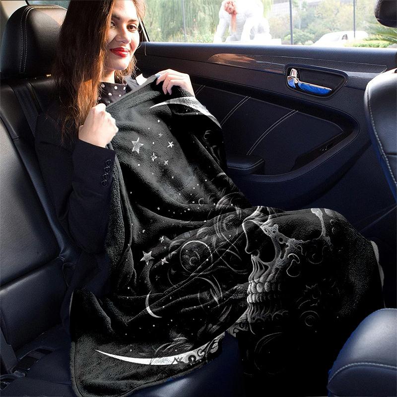 1pc Midnight Moonlit Skull Blanket Soft and Cozy Home Decor Gift for All Seasons, Living Room, Travel .K061