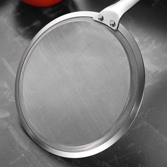 Stainless Steel Fine Mesh Skimmer with Long Handle Heavy-Duty Strainer Spoon for Frying Tea Juice Rust-Proof Essential Kitchen Tool for Filtering