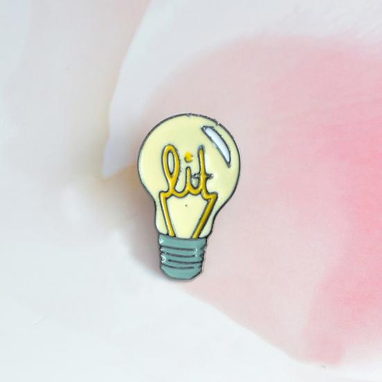 Portable Button Badges Stylish Bulb Shape Shiny