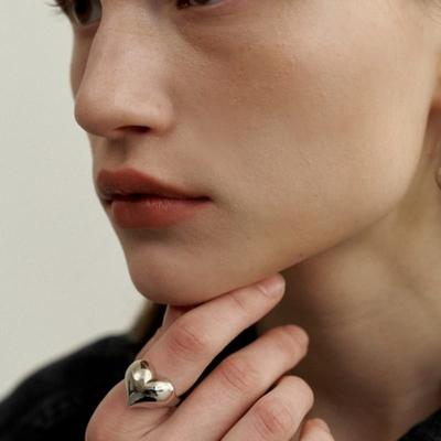 LOVE ME MONSTER Volume Heart Ring