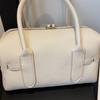 Bolso de Mano Clásico de Piel Sintética Granulada con Asa Superior y Correa de Hombro Desmontable Ideal para la Moda Cotidiana y la Elegancia