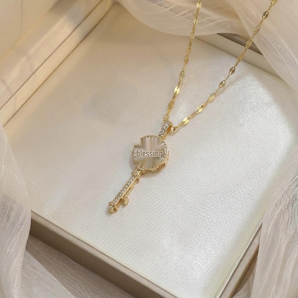 European & American Style Zirconium Petal Rotating Clavicle Necklace for Women