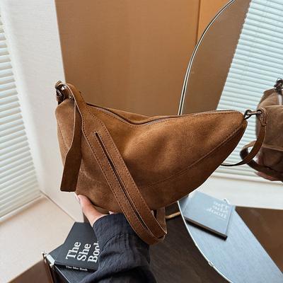 Frosted Retro Bag Women's Large-capacity New Autumn and Winter Niche One-shoulder Messenger Bag Saddle Dumpling Bag