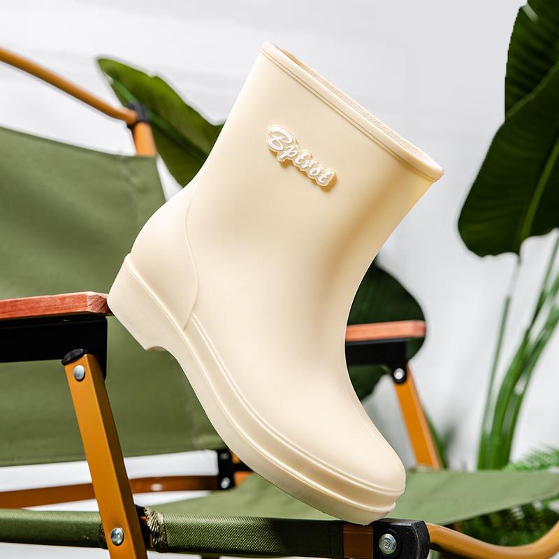 Non-slip water shoes women's short tube outer wear short adult rain shoes students fashion rain boots warm work rubber shoes summer