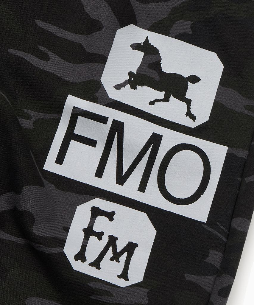 FREEMARIO Travel Camo Bermuda Sweatpants [Black]