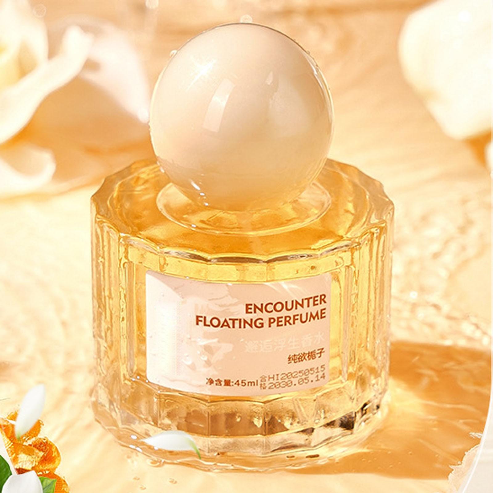 

Встреча с ароматом жизни слегка сладковата, не жирная, свежая и элегантная, и держится долго.(45мл) One Size