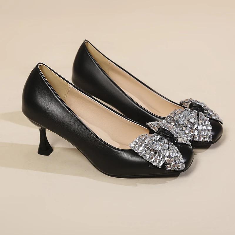 

2024 Новая Мода Горячие Продажи Женская Обувь Круглый Носок Бант Украшение Стразами Каблук-Шпилька Удобная Женская Обувь 39 чёрный