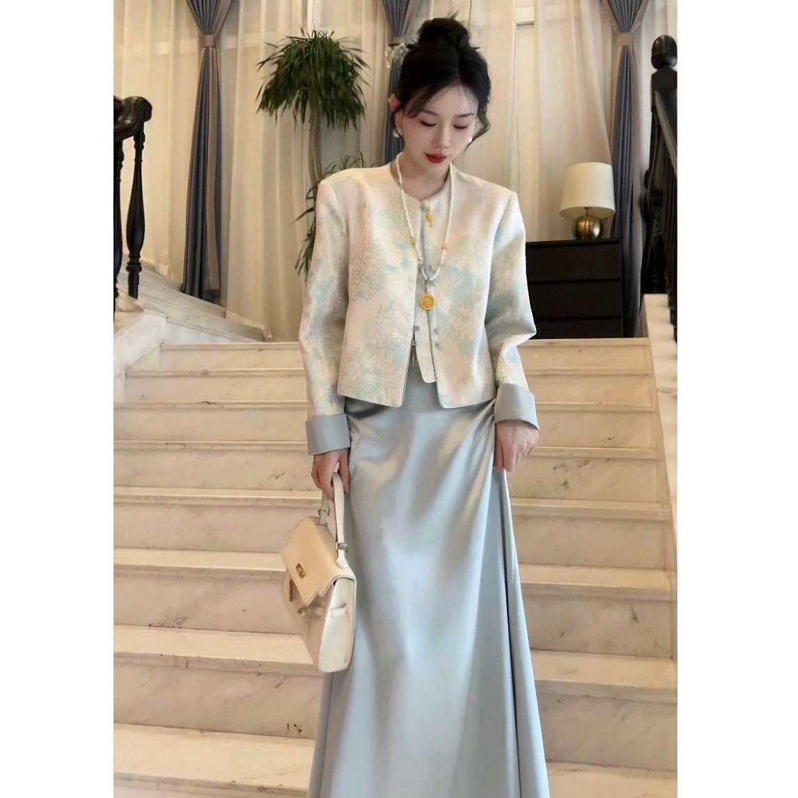 

2025 Spring Women s Chinese Jacquard Frog Button Coat with Satin Midi Skirt Set M (suggested 100-110 jin)