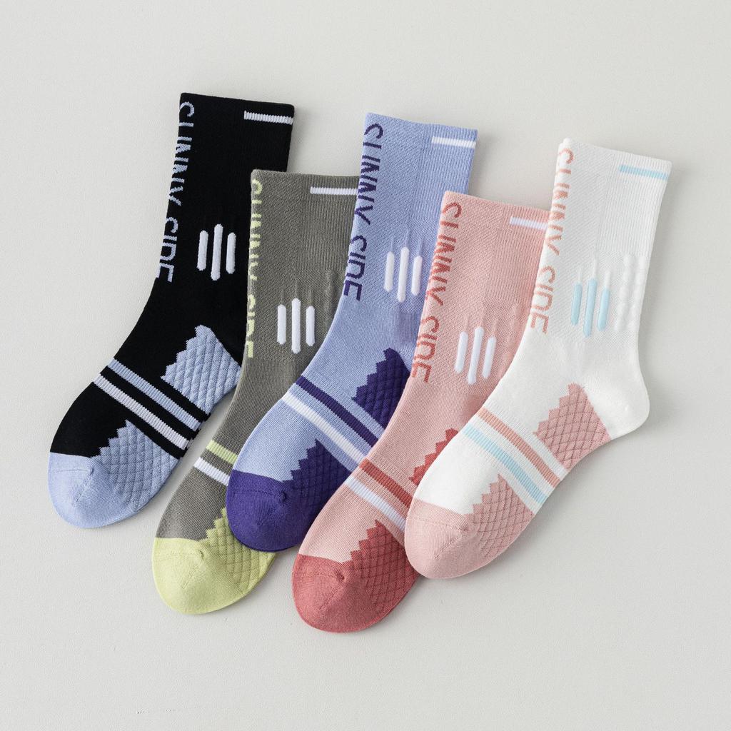 Women Spring and Autumn Fitness Running Cycling Marathon Sports Massage Bottom Sweat-absorbing Boneless Tube Socks