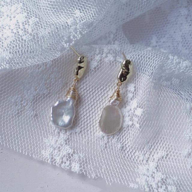 Simple light luxury retro winding natural keshi baroque petal pearl earrings 925 silver needle stud earrings women
