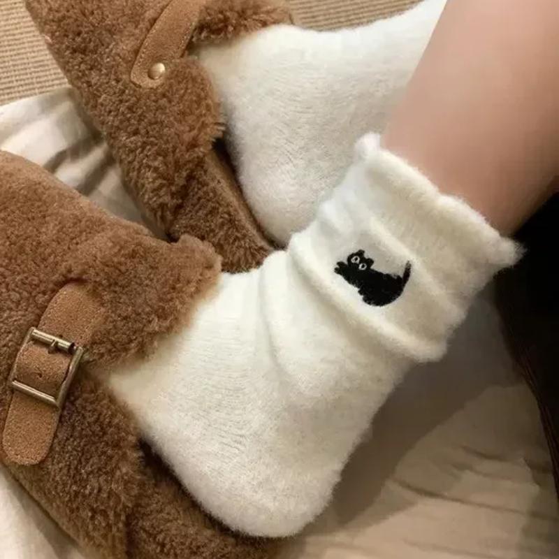 Girls Soft Velvet Winter Women's Cute Cat Print Thickened In Tube Socks Simple Cozy Hairy Sleep Fashion Sock