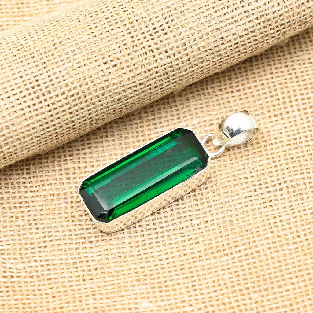 Chromdiopsid-Edelstein, handgefertigter Schmuckanhänger aus 925er Sterlingsilber für Frauen