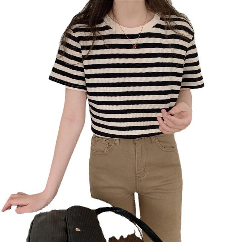 Round Neck Striped Short Sleeve Knit Sweater Women Summer T-shirt Design Sense Niche Loose Tops Casual Essential Comfort Style Slim Fit Pullovers Tees