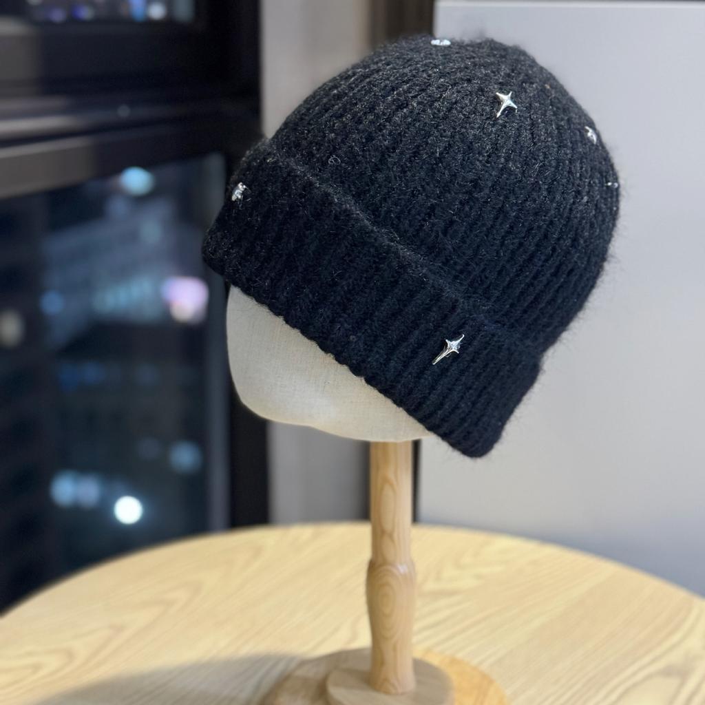 New Face Showing Little Star Sequined Knitted Hat for Women Korean Style Winter All Match Woolen Hat Travel Warm Ear Protection Hat