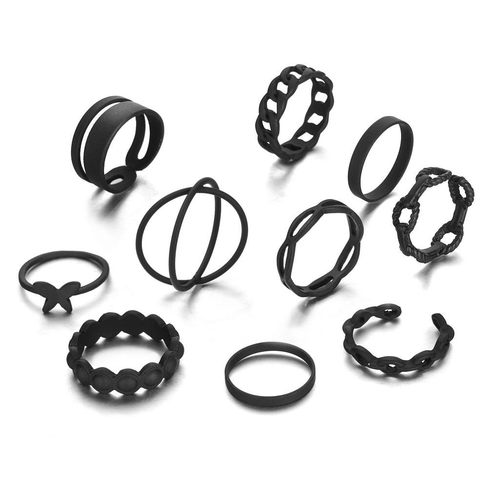 

Черное кольцо в стиле панк с геометрическим узором. Гладкое минималистское кольцо. чёрный