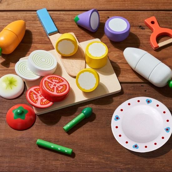 [Renewal] Essential Toy Wooden Kitchen Play Props Children’s Household Pretend Play Toy Vegetable Set (Built-in Magnet), Korean Bath Toys