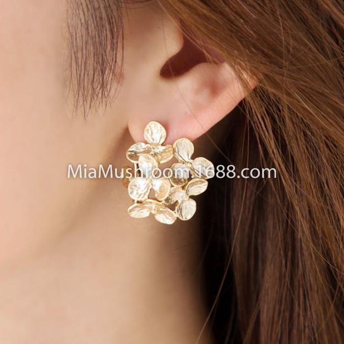 

INS Style, матовые, трехмерные полые металлические серьги в форме цветка, зажимы для ушей и серьги для женщин