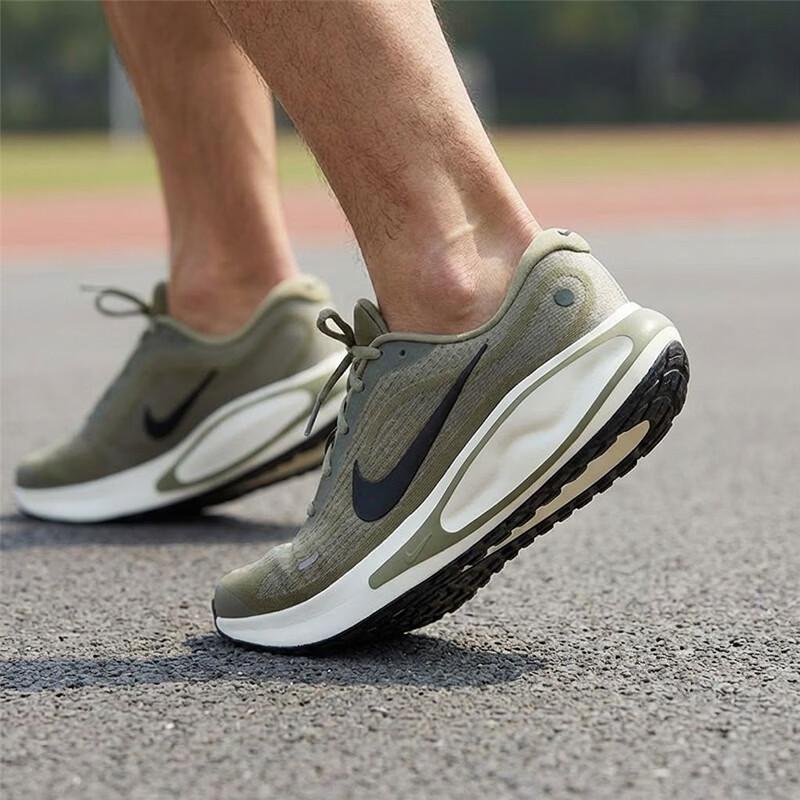 NIKE Vīriešu skriešanas apavi ar amortizāciju