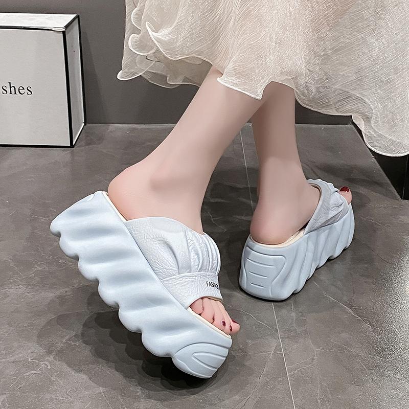 Fashion 8.5CM New Platform Slippers Women Summer Outdoor High Heels Leather Chunky Sandals Casual Peep Toe Flip-flops Beach Wedge Shoes