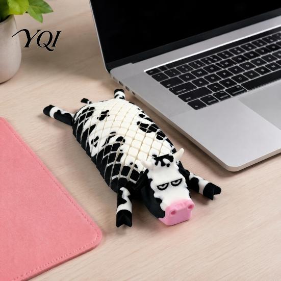 Handheld Stress Relief Toys 3D Printed Cow Fidget Toy, Flexible Cattle Cartoon Figurine Bendable Animal for Desktop Decoration