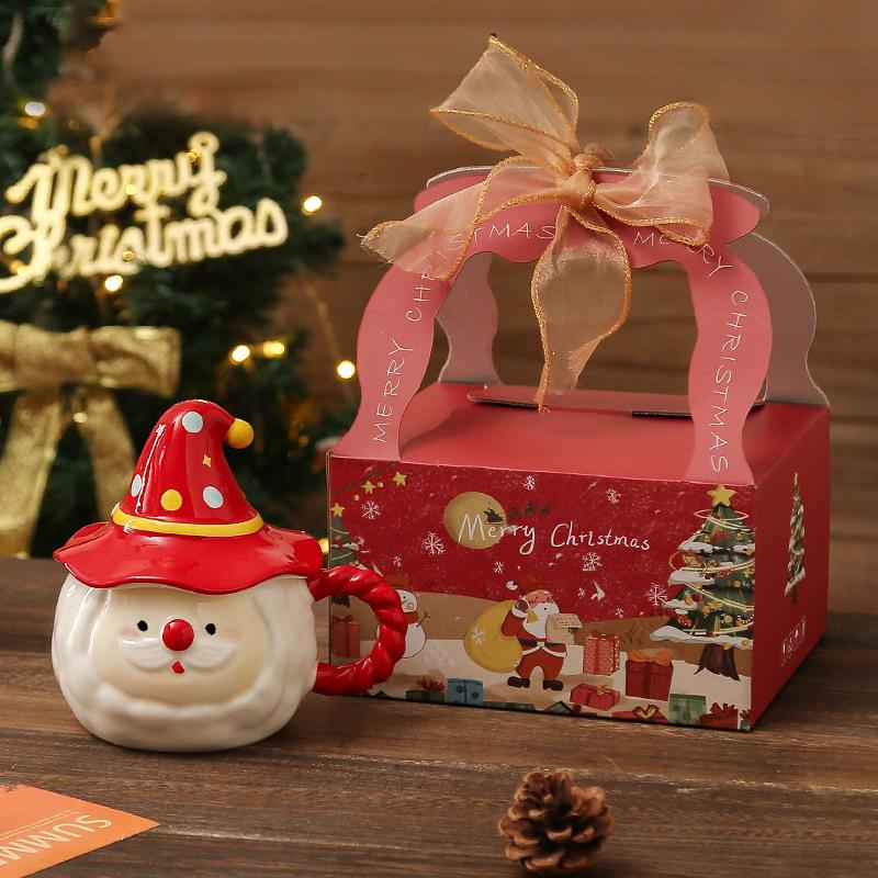 Cartoon Christmas Mug with Magnetic Lid Spoon DIY Ceramic Cup Large Capacity Gift