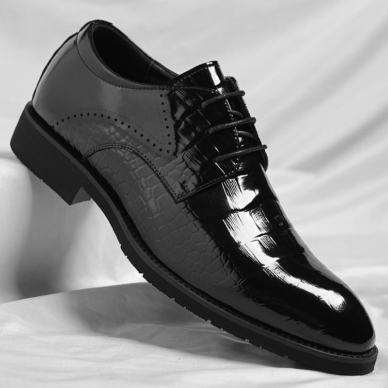 Fashion New British Style Dress Business Casual Shoes Men Black Commuter Thick Soles Leather Bright Leather Wedding Outdoor Oxford Shoes
