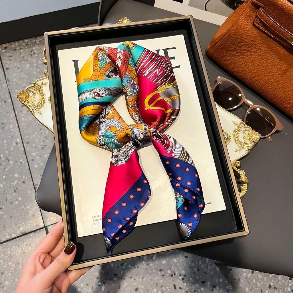 Zhang Ruonan Silk Scarf: Women's 2025 Spring/Summer Retro Neck Tie Accessory - High-End Small Square Neckerchief