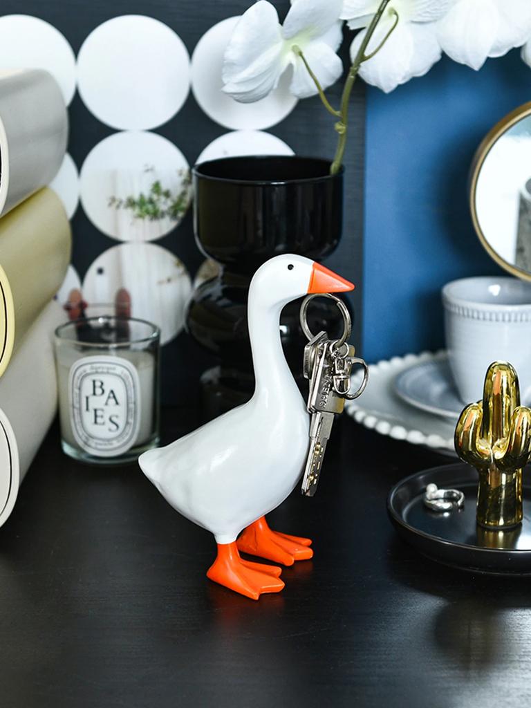 1pc, Magnetic Goose Key é uma escultura de decoração de casa de corrente, decoração de mesa de escritório, escultura de pato de ganso de resina, porta-ferramentas para casa