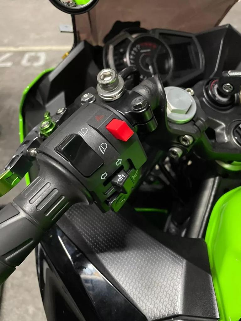 NINJA 400/250 2018- Z400 2019- Hazard and Passing Function Handle Switch Kit Hazard Switch ON/OFF