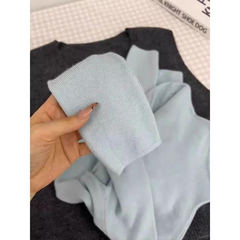 Women's Soft Milk Color Knitted Slim-Fit Sweater, Semi-High Neck, Long-Sleeved, Autumn Design.