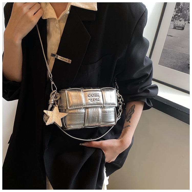 Sliver Square Bag 2026 Fashi Versatile Silver Shoulder Crossbody Bag Female Travel Shopping Bags Luxury Mobile Phe Bag