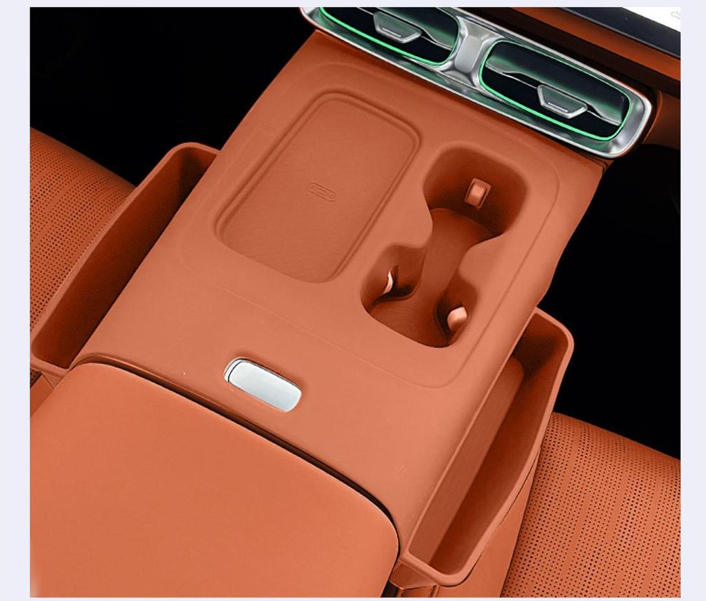 Anti-Slip Silicone Pad for Leapmotor C10 Console - Wireless Charging, Protective Sticker, Cup Holder Cover