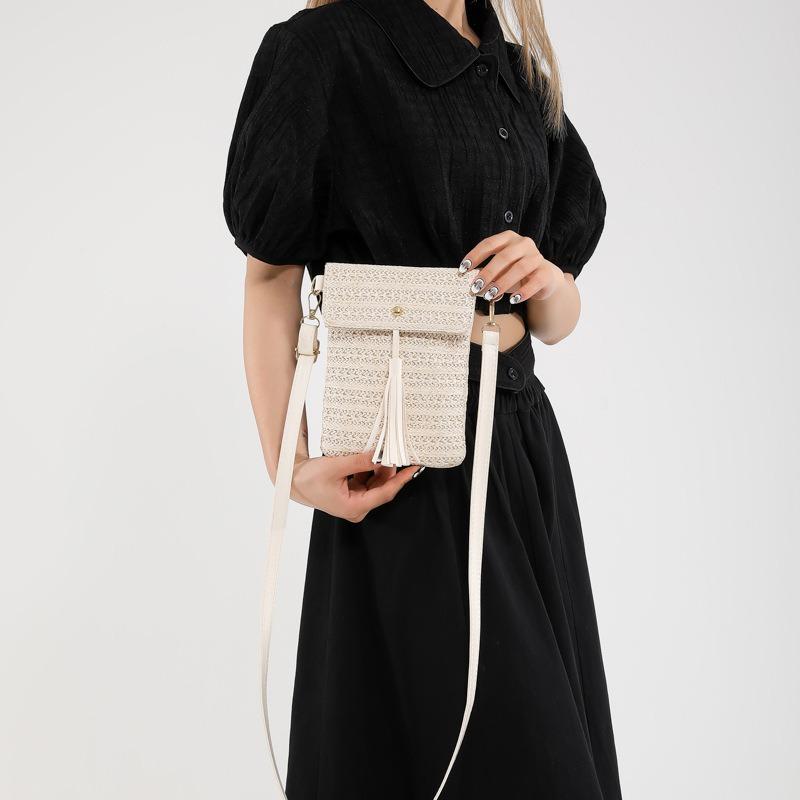 Summer New Casual Woven Shoulder Crossbody Vertical Mobile Phone Bag Simple Commuter Small Square Bag Women's Bag