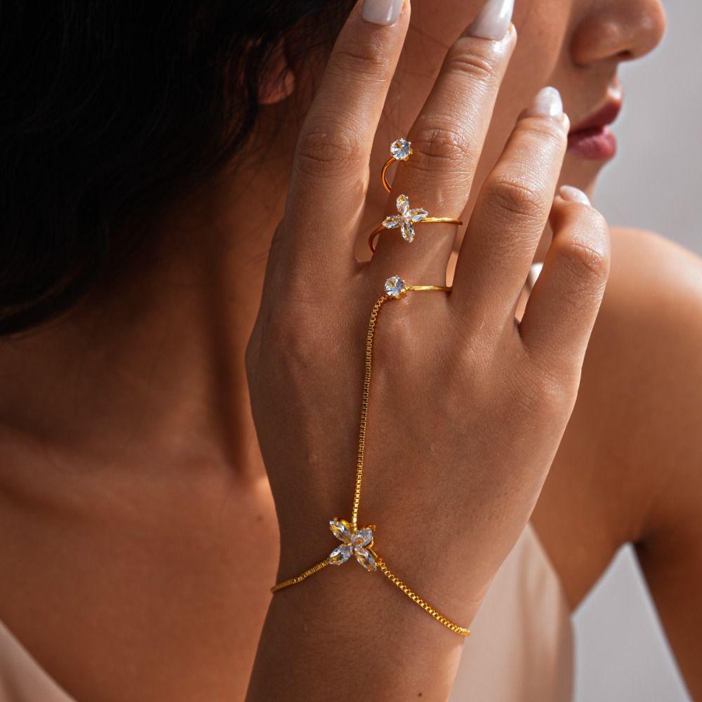 Adjustable Zircon Butterfly Bracelets Elegant Retro Flower Adjustable Flower Bracelets Personality Charm Multi Functional
