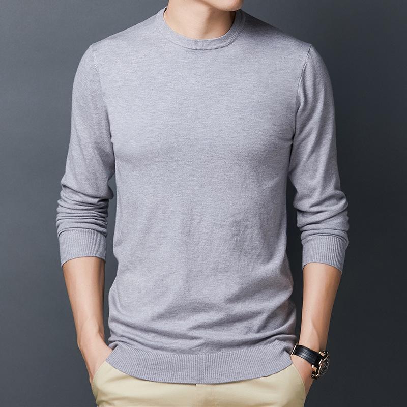 Pánský svetr Slim Fit s kulatým výstřihem - Jednobarevný ležérní pletený svetr s dlouhým rukávem
