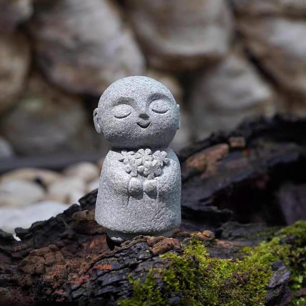 3pcs Japanese Monk Statue Praying Zen Sandstone Mini Baby Buddha Idol Figurine for Wealth Good Luck Bosatsu Feng Shui Home Décor