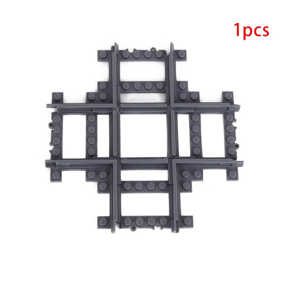 MOC Městský vlak železniční přejezd Flexibilní koleje Vidlicové rovné zakřivené kolejnice Výhybka Stavební blok Cihly Kreativní hračky pro kutily