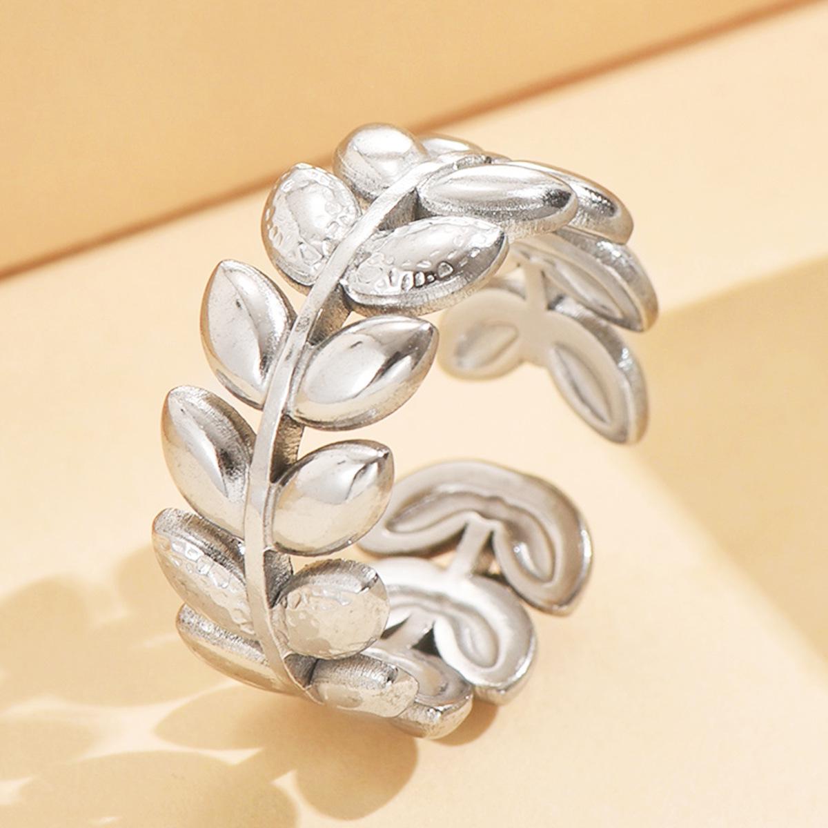 18K Gold-Plated Stainless Steel Wide Leaf Open Ring with Heavy Metal Retro Design